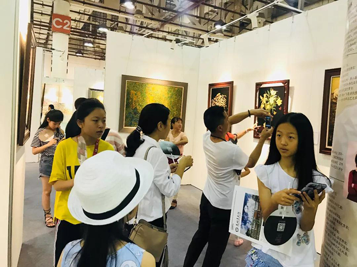 蓮福文化漆畫展區(qū)現(xiàn)場2.jpg